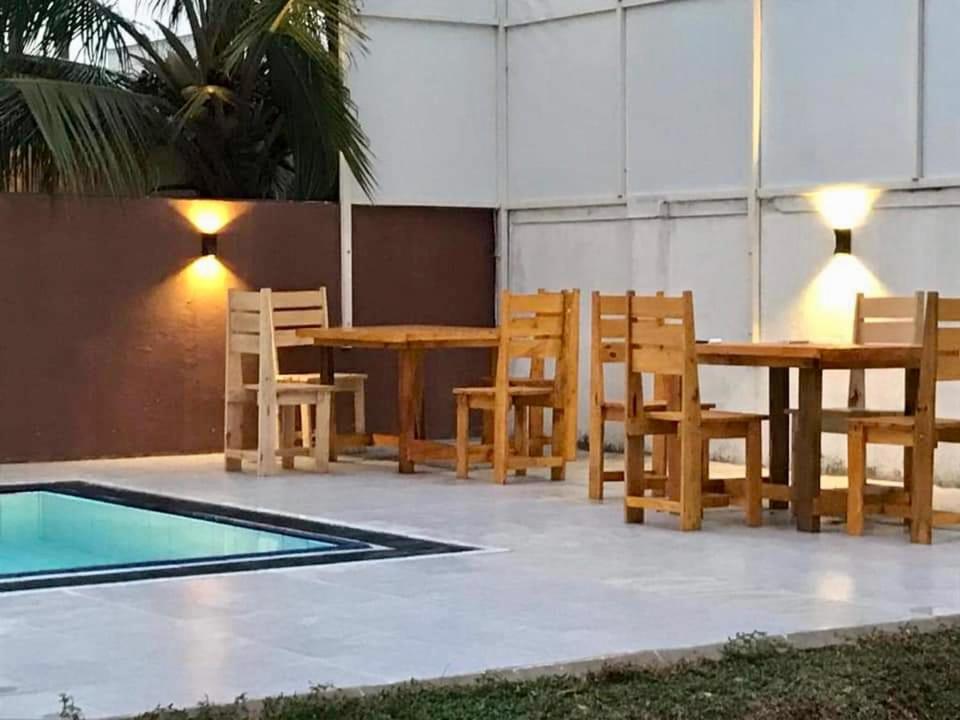 Aradhana Airport Transit Hotel Katunayaka Exteriér fotografie