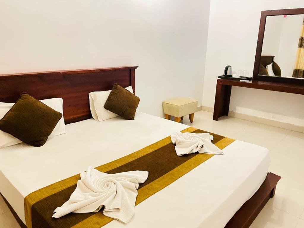 Aradhana Airport Transit Hotel Katunayaka Exteriér fotografie