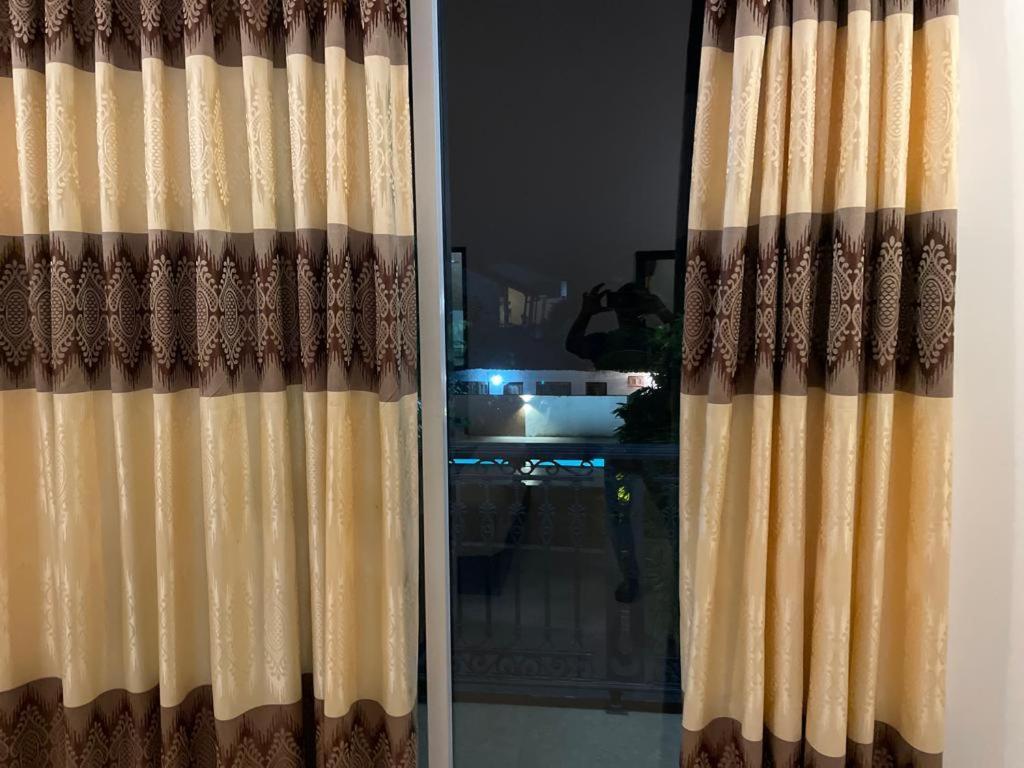 Aradhana Airport Transit Hotel Katunayaka Exteriér fotografie