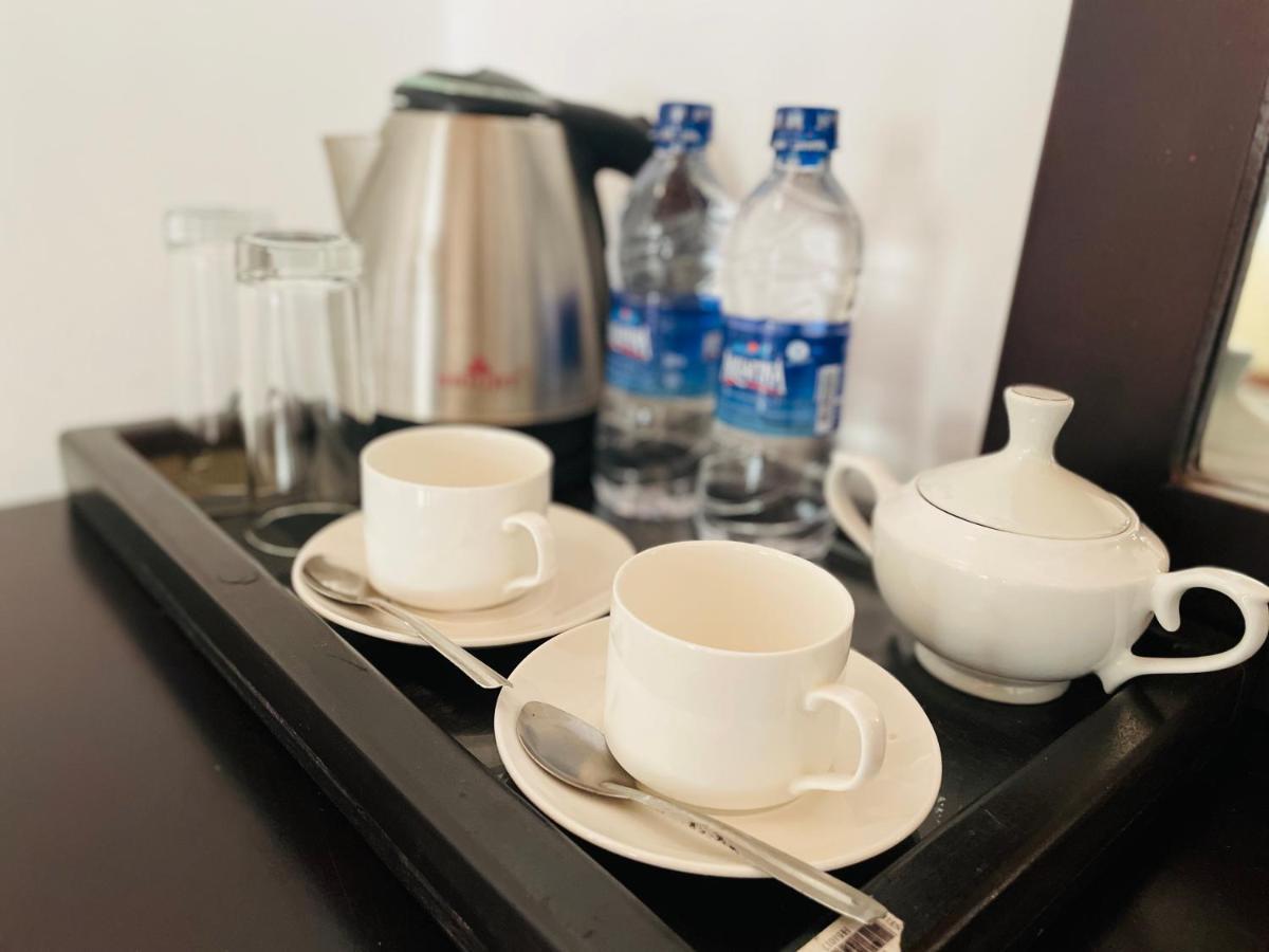 Aradhana Airport Transit Hotel Katunayaka Exteriér fotografie
